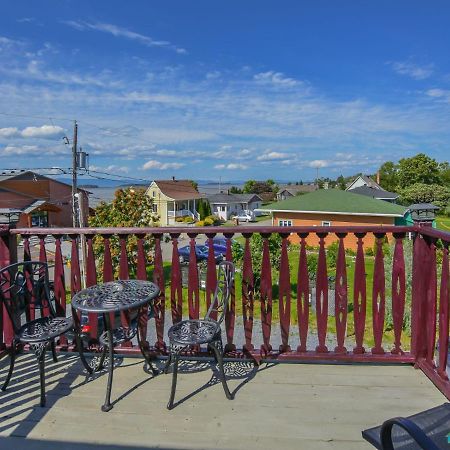Auberge Akamaraska Kamouraska Exterior photo
