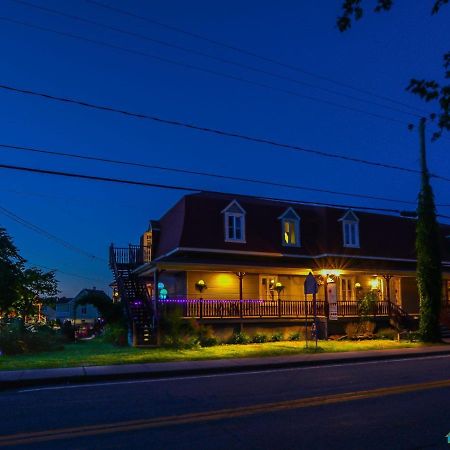 Auberge Akamaraska Kamouraska Exterior photo
