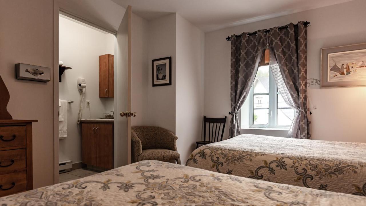 Auberge Akamaraska Kamouraska Exterior photo